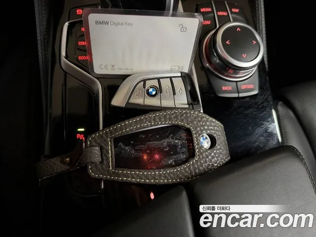 BMW 5 Series G30 — Фото автомобиля 10
