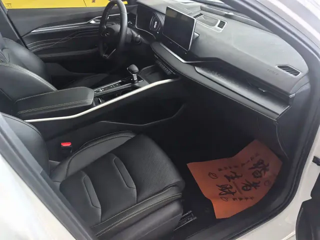 Geely Xingrui — Фото автомобиля 13