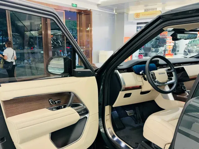Land Rover Range Rover — Фото автомобиля 7
