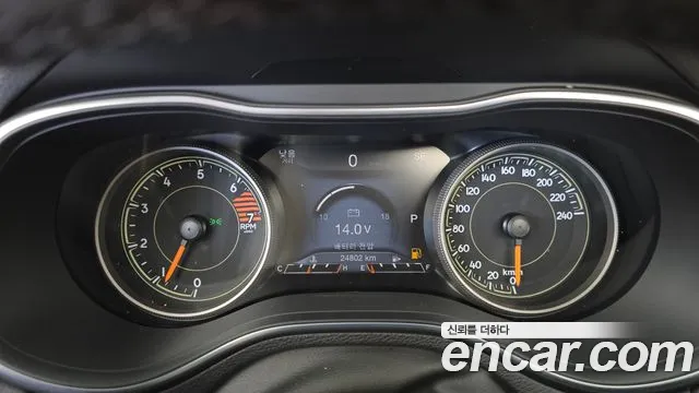 Jeep Cherokee KL — Фото автомобиля 11