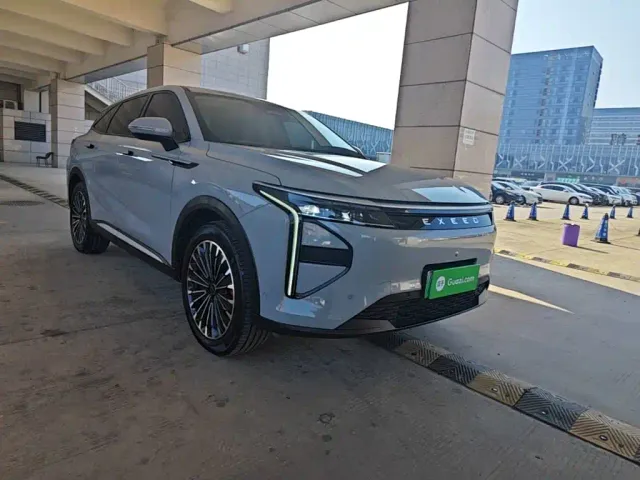 Exeed RX — Фото автомобиля 3
