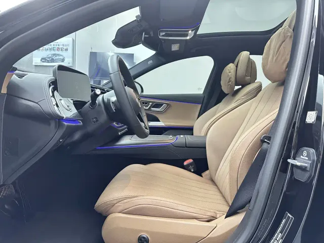 Mercedes-Benz E-Class — Фото автомобиля 10