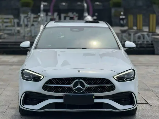 Mercedes-Benz C-Class — Фото автомобиля 2