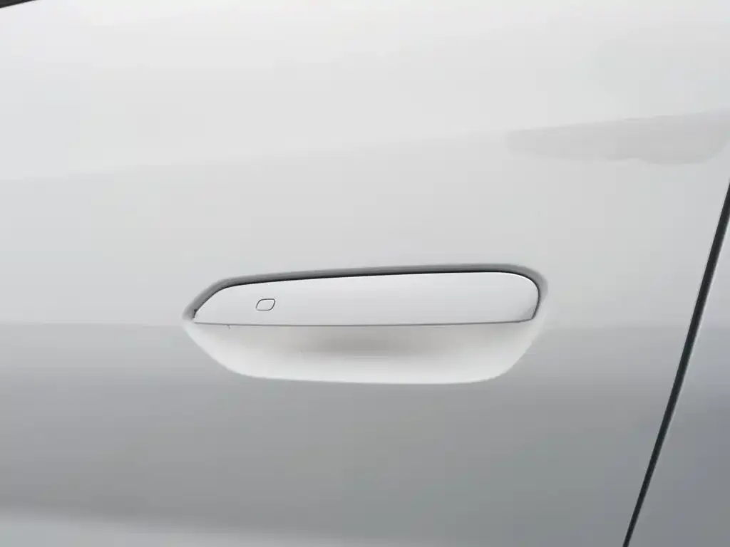 BYD Song Ultra — Фото автомобиля 18