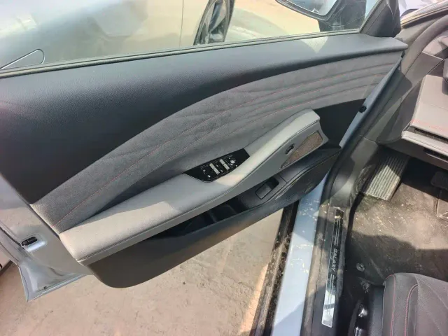 Geely Galaxy E8 — Фото автомобиля 6