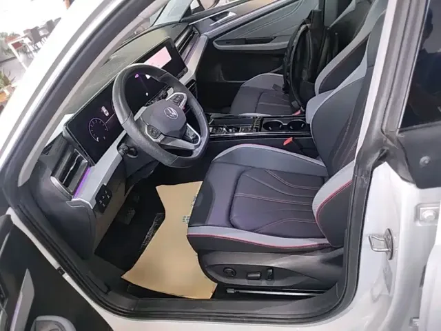 Volkswagen Lamando — Фото автомобиля 14