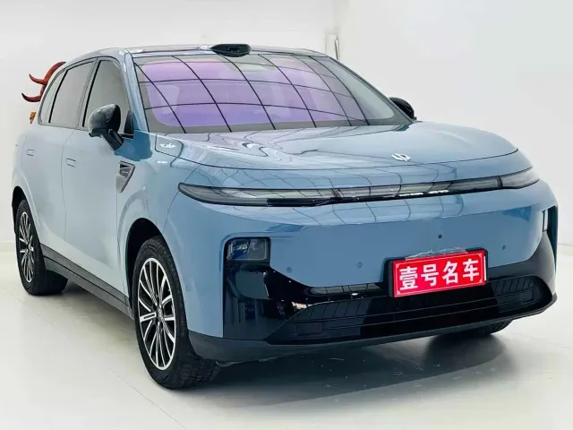 Leapmotor B10 — Фото автомобиля 3