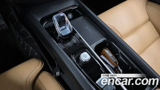 Volvo V60 Cross Country 2nd Gen — Фото автомобиля 12