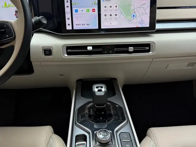 Geely ICON — Фото автомобиля 7