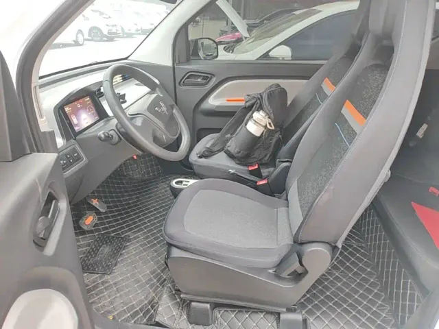 Wuling Hongguang Mini EV — Фото автомобиля 14