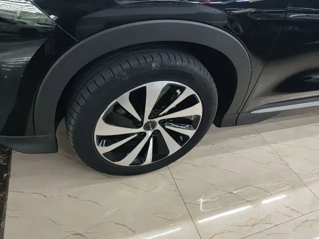 BYD Song PLUS — Фото автомобиля 22