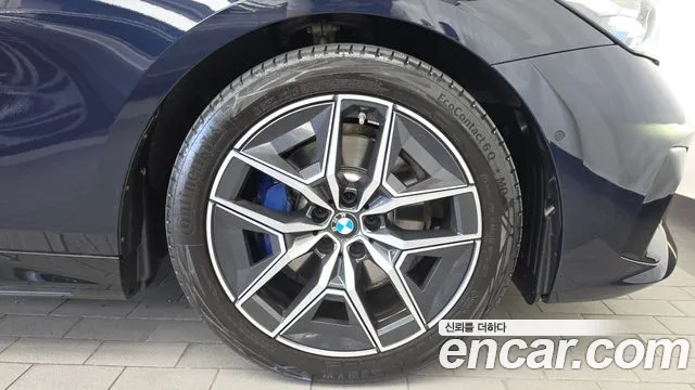 BMW 5 Series G60 — Фото автомобиля 6