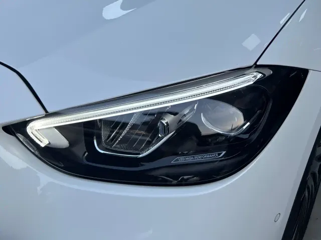 Mercedes-Benz C-Class — Фото автомобиля 10