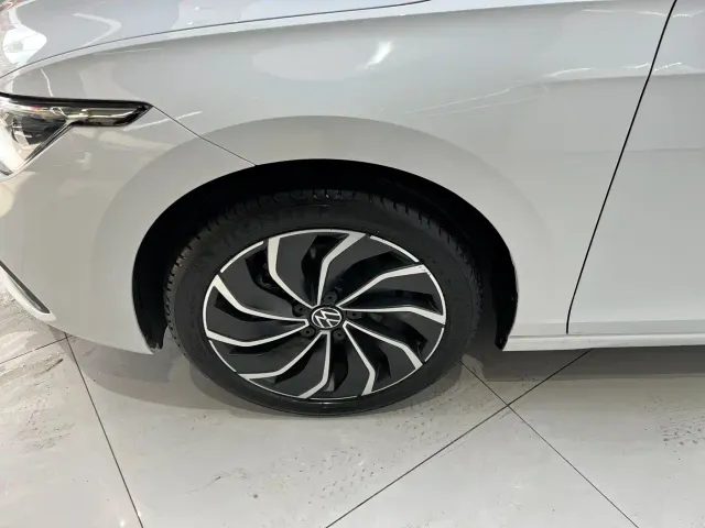Volkswagen Golf — Фото автомобиля 13
