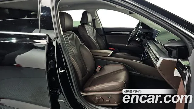 Hyundai Grandeur GN7 — Фото автомобиля 11