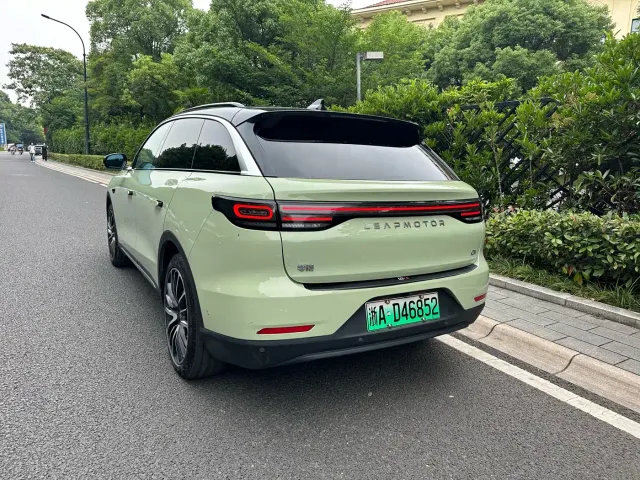 Leapmotor C11 — Фото автомобиля 6