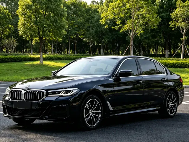 Фотография автомобиля — BMW 5 Series