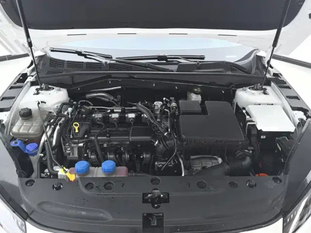 Changan Qiyuan A05 — Фото автомобиля 10