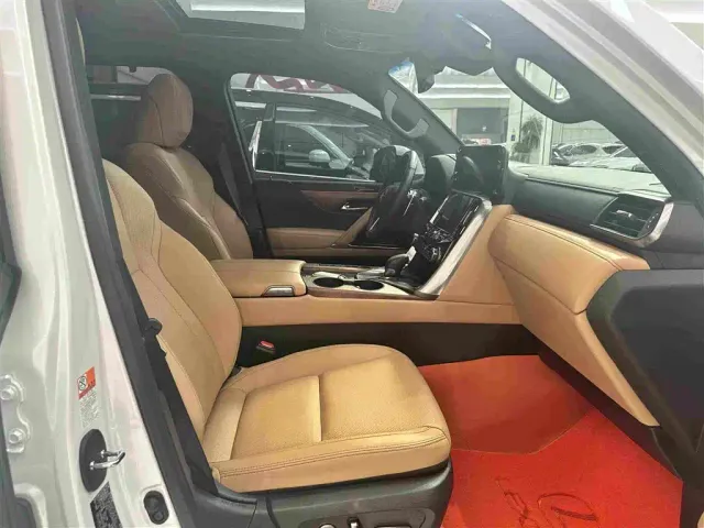 Lexus LX — Фото автомобиля 16