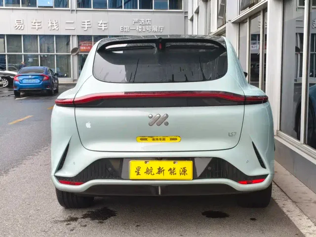 IM Motors IM LS7 — Фото автомобиля 5