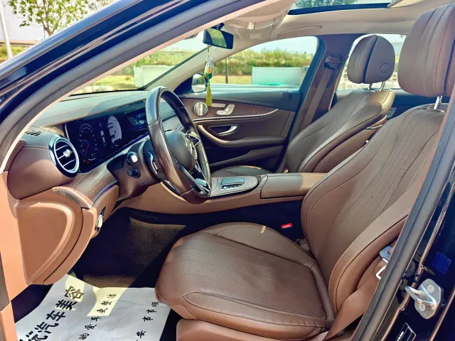 Mercedes-Benz E-Class — Фото автомобиля 9