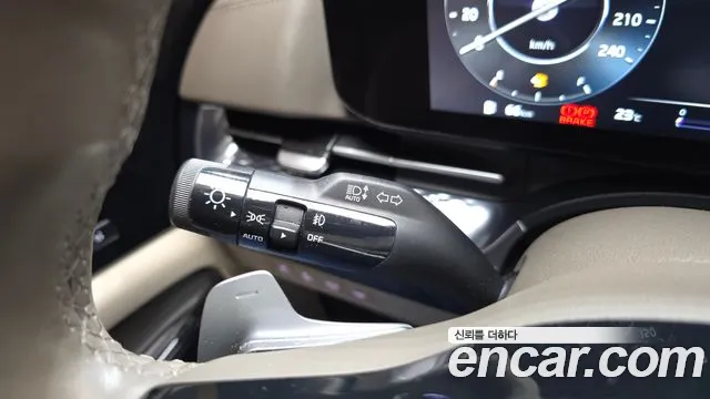 Kia Canival Carnival 4 поколение Бензин 7 мест Hi-Limousine — Фото автомобиля 16