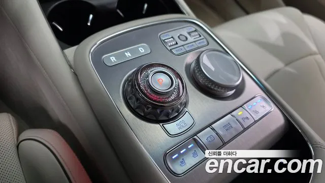Genesis G90 Бензин 3.5 турбо AWD — Фото автомобиля 9