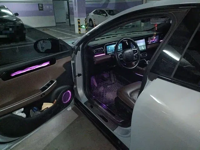 Leapmotor C01 — Фото автомобиля 12