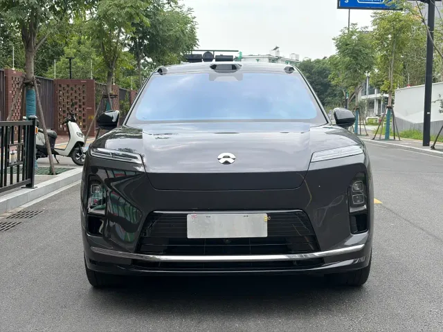 Nio ES8 — Фото автомобиля 2