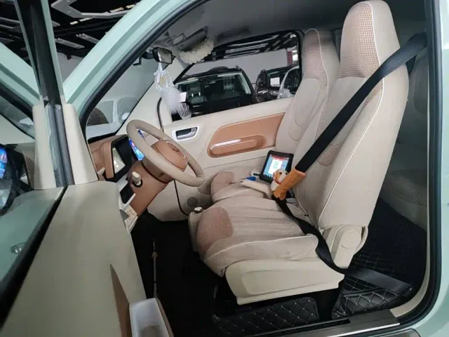 Wuling Hongguang Mini EV — Фото автомобиля 14