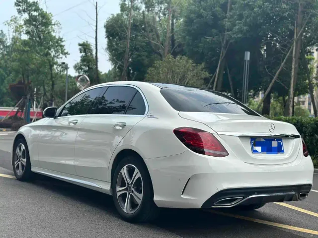Mercedes-Benz C-Class — Фото автомобиля 10