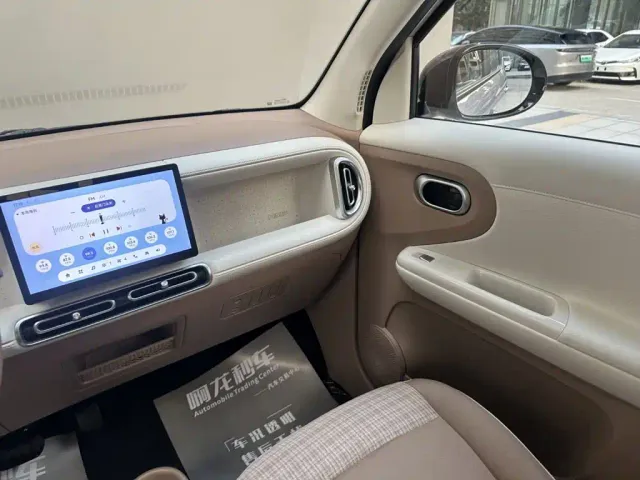 Wuling Hongguang Mini EV — Фото автомобиля 8