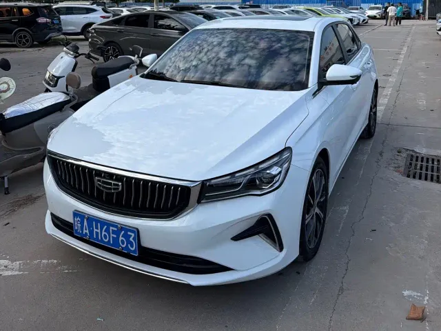 Фотография автомобиля — Geely Emgrand