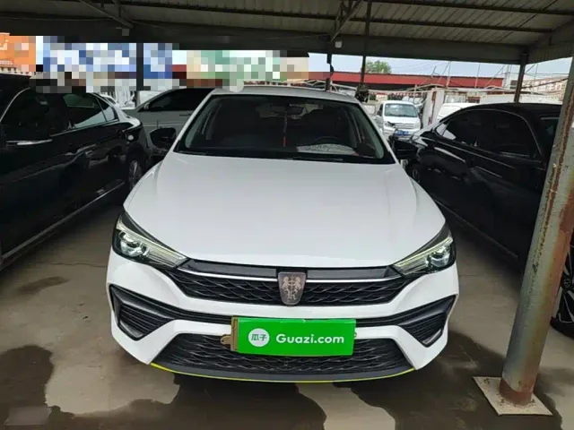 Roewe i5 — Фото автомобиля 2