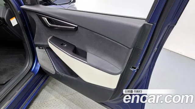 Kia EV6 — Фото автомобиля 30