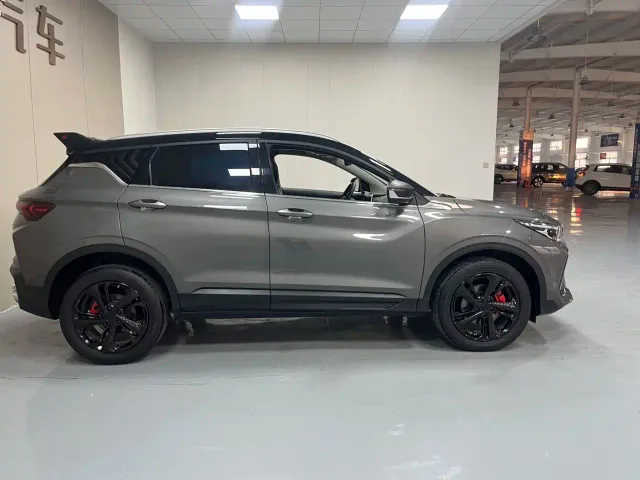 Geely Binyue — Фото автомобиля 12