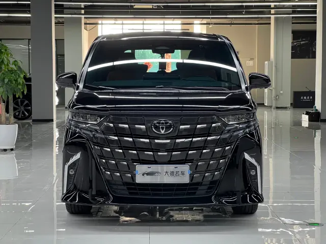 Toyota Alphard — Фото автомобиля 2