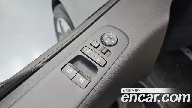 Hyundai Staria Staria 4WD Tourer 9 мест — Фото автомобиля 24