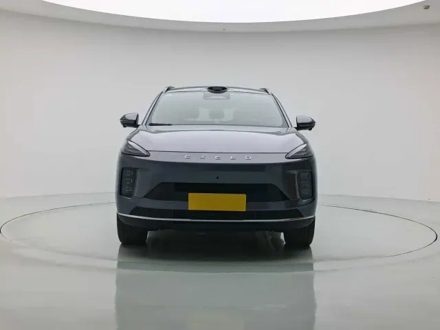 Exeed Starway E05 — Фото автомобиля 2