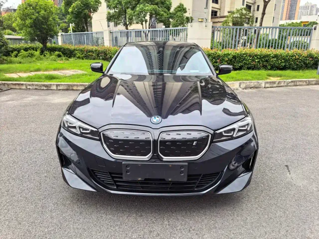BMW i3 — Фото автомобиля 2