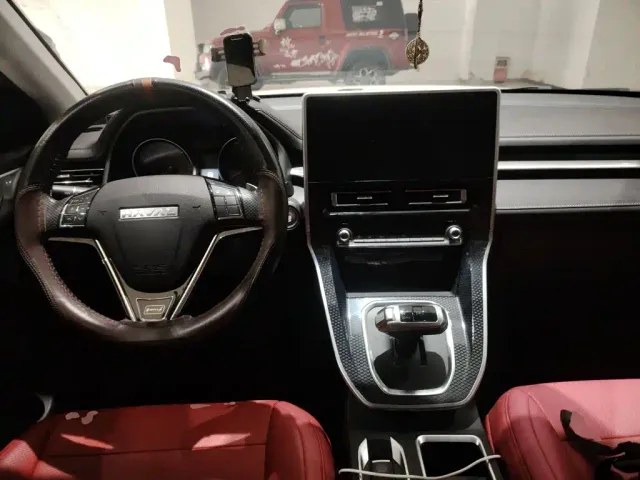 Haval M6 — Фото автомобиля 5