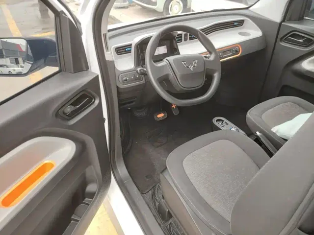 Wuling Hongguang Mini EV — Фото автомобиля 15