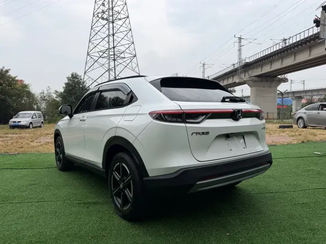 Honda Vezel — Фото автомобиля 4