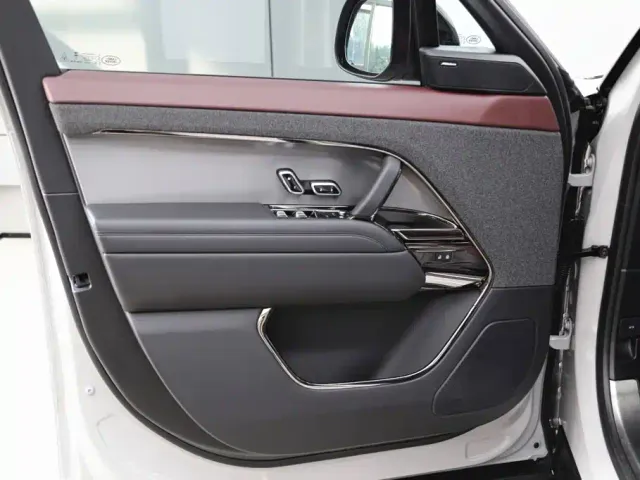 Land Rover Range Rover Sport — Фото автомобиля 10