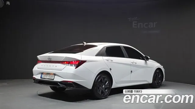 Hyundai Avante CN7 — Фото автомобиля 2