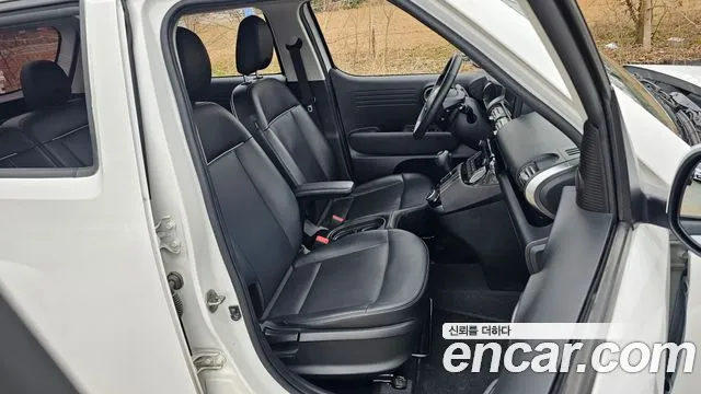 Hyundai Casper Casper Inspiration — Фото автомобиля 12