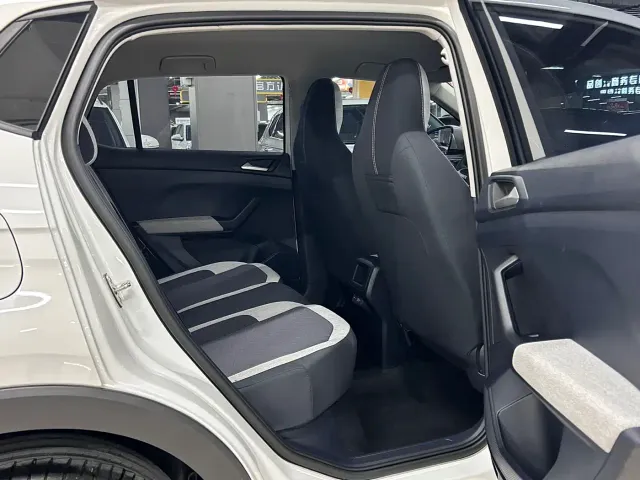 Volkswagen Tharu — Фото автомобиля 11