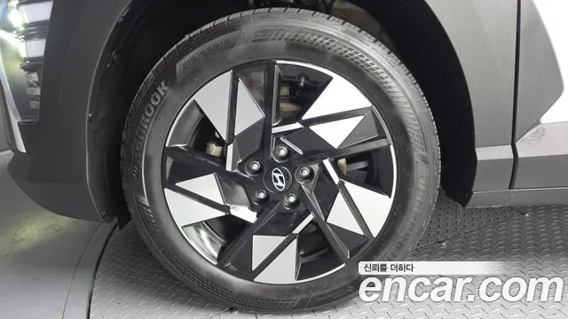 Hyundai Kona SX2 — Фото автомобиля 5