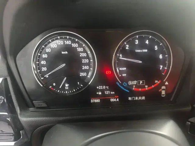 BMW 1 Series — Фото автомобиля 11