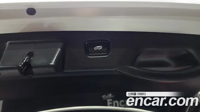 Kia Niro The All New Niro — Фото автомобиля 28